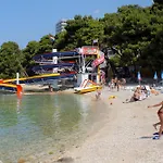 Family Friendly House With A Swimming Pool - 25219 Casa de Férias