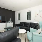 Family Friendly House With A Swimming Pool - 25219 * Makarska