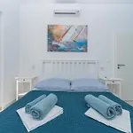 Family Friendly House With A Swimming Pool - 25219 Makarska