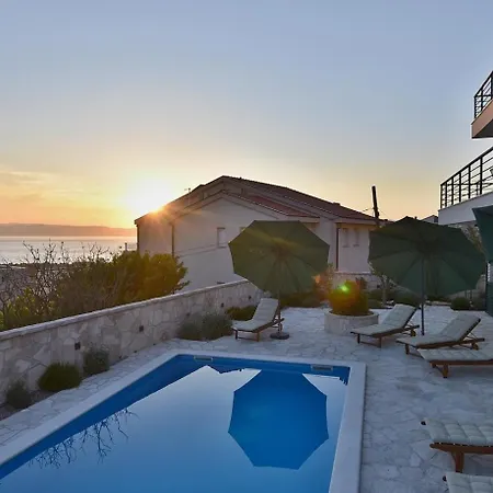 Family Friendly House With A Swimming Pool - 25219 马卡尔斯卡