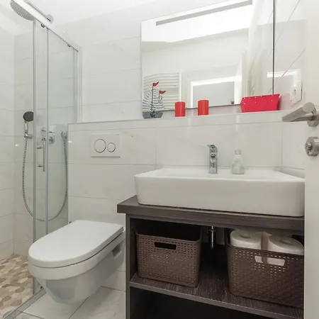 Family Friendly House With A Swimming Pool - 25219 * 马卡尔斯卡