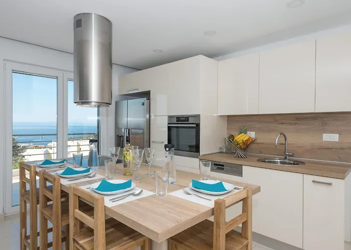 Family Friendly House With A Swimming Pool - 25219 Vakantiehuis