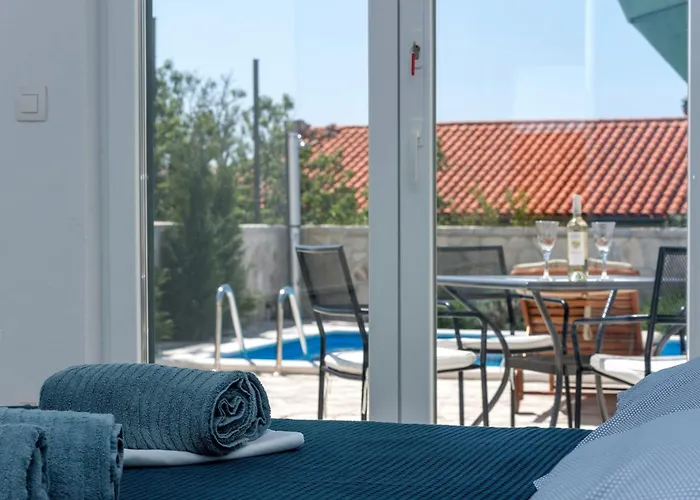 Family Friendly House With A Swimming Pool - 25219 * Makarska